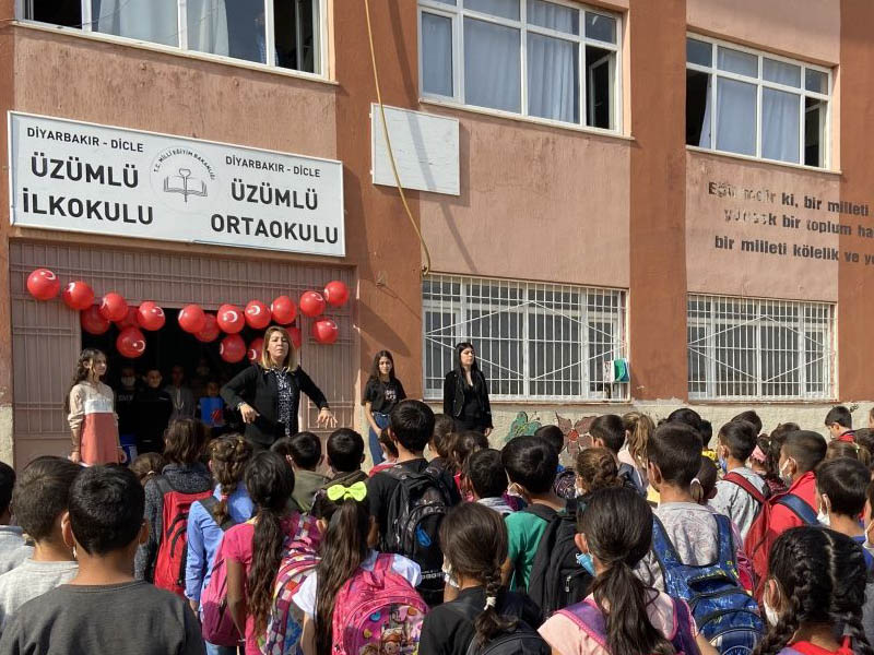 Diyarbakır’da Öğretmenlerin Feryadı2