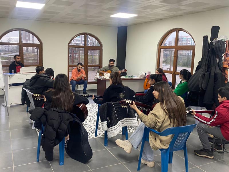 Diyarbakır’da Ücretsiz Müzik Eğitimi2