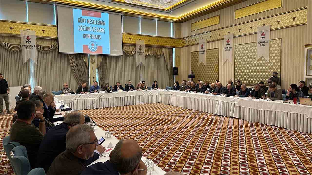 Diyarbakır’da Barış Konferansı1