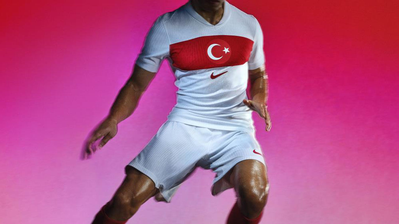 Milli Takımın Yeni Forması Tanıtıldı