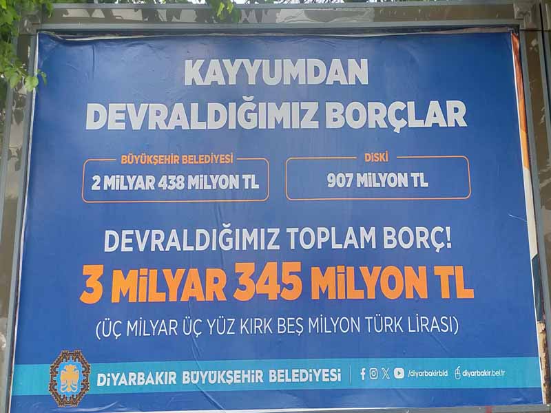 Diyarbakır'da Kayyımın Borçları Bilboardlara Asıldı3