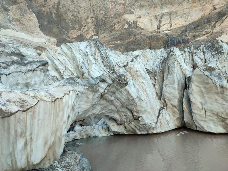 Hakkari Sos Veriyor, 20 Bin Yıllık Buzullar Erimeye Başladı3