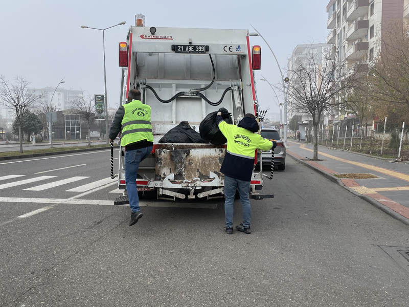 Diyarbakır Bağlar’da 415 Kişilik Ekip Davul Zurna Eşliğinde Sahaya Indi3