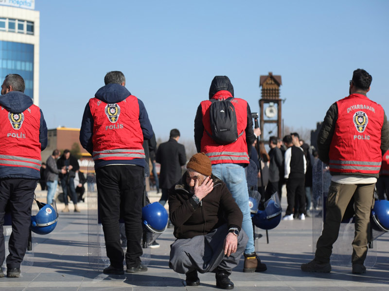 Diyarbakır’da, Kuzey Suriye Için Oturma Eylemi3