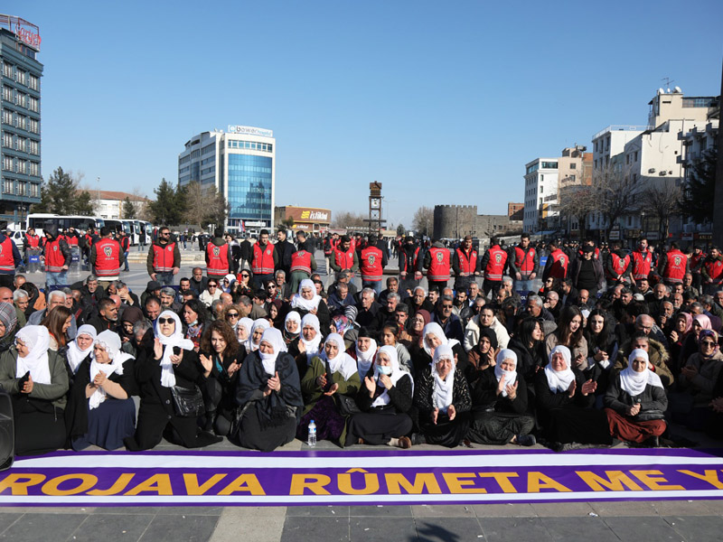 Diyarbakır’da, Kuzey Suriye Için Oturma Eylemi4