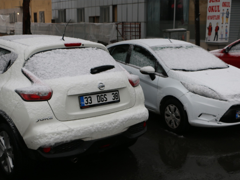 Diyarbakır’da Beklenen Kar Geldi1