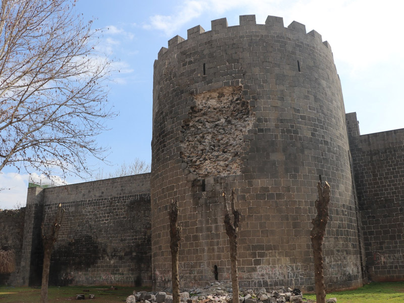 Diyarbakır’da Büyük Tehlike2