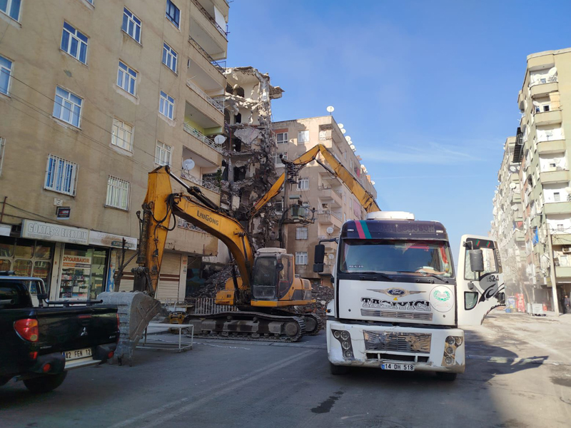 Diyarbakır’da Yıkım Rezaleti!3