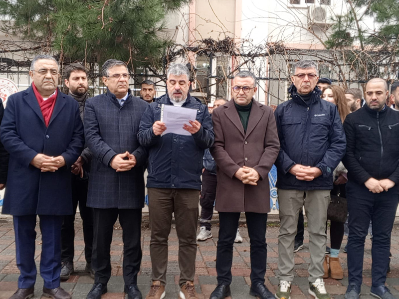 Diyarbakır’daki Çim Saha Rezaletine Ortak Tepki1