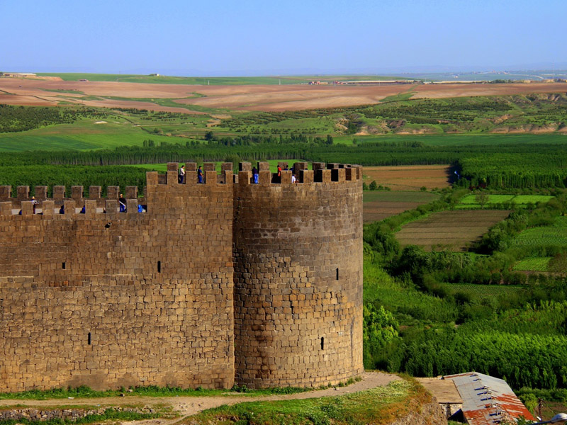 Diyarbakır Kalesi Hevser Bahçesi