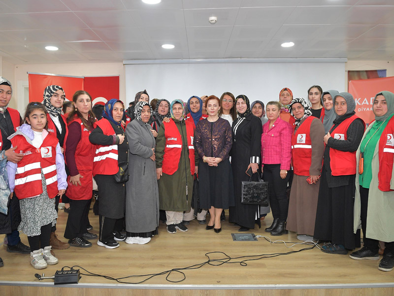 Diyarbakır’da Kadın Hakları Paneli6