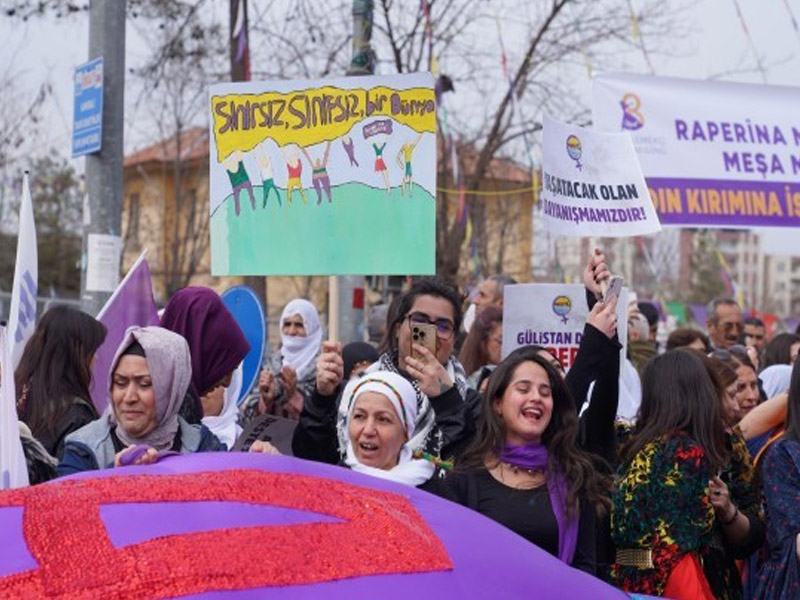 Diyarbakır’daki Kadın Mitinginde Ankara'ya Süreç Çağrısı2