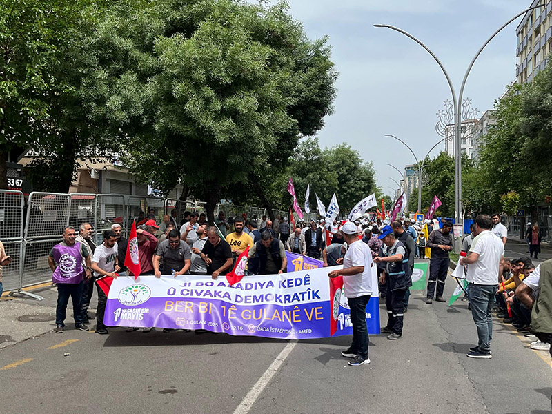 Diyarbakır’da 1 Mayıs Mitingi Başladı2