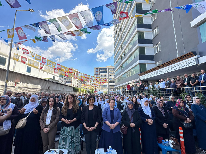 Diyarbakır'da Binler Ziyaret Etti, Taziye Sona Erdi3