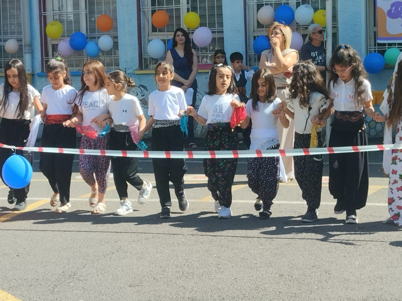 Diyarbakır’da Minik Çocukların Halayı Mest Etti3