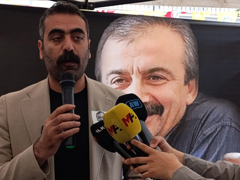 Diyarbakır'da Önder Için Kurulan Taziye Sürüyor3