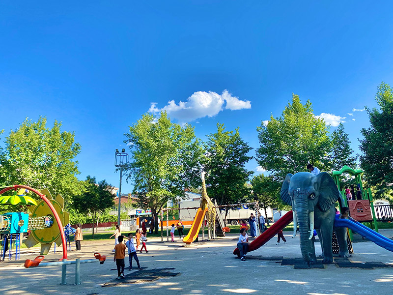 Ekspres Duyurdu, Diyarbakır’daki Park Güvenli Hale Getirildi2