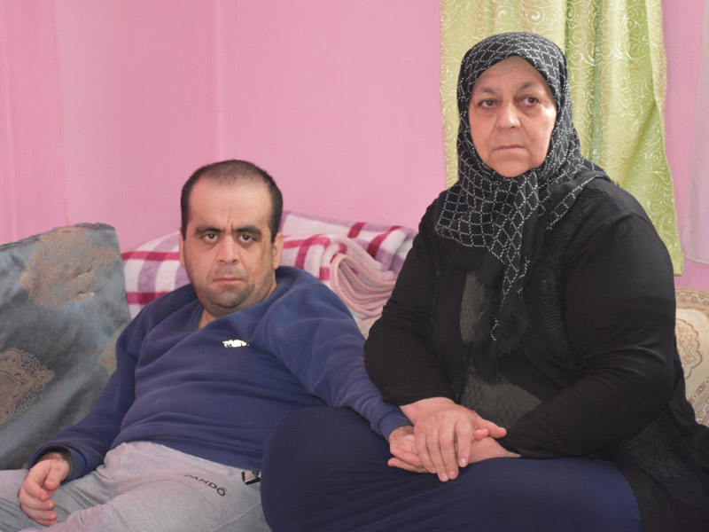 Epilepsi Hastası 3 Çocuğuna Gözü Gibi Bakıyor3
