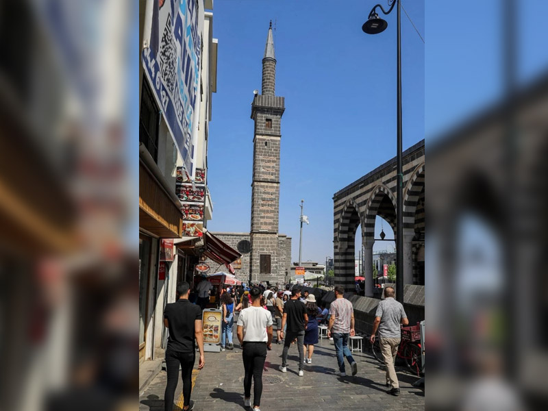 Turistler Diyarbakır Gezi Rotasına Nereden3