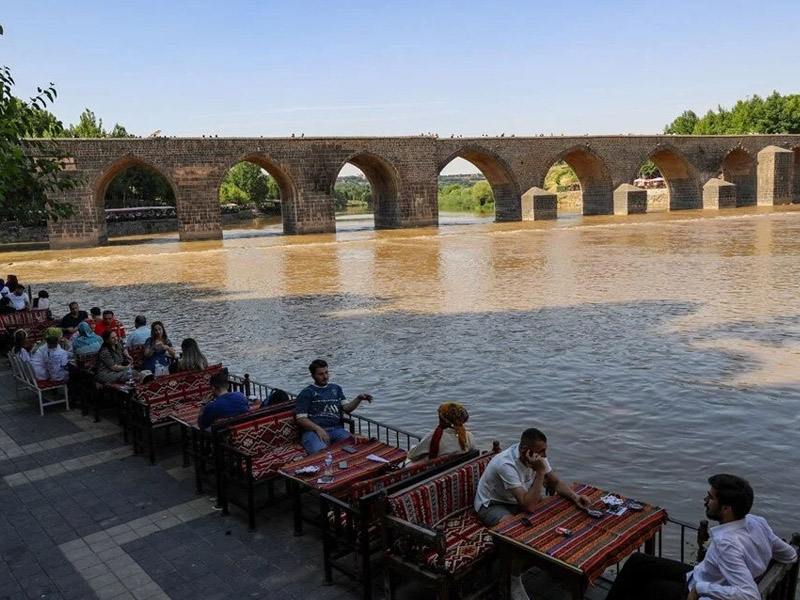 Turistler Diyarbakır Gezi Rotasına Nereden4