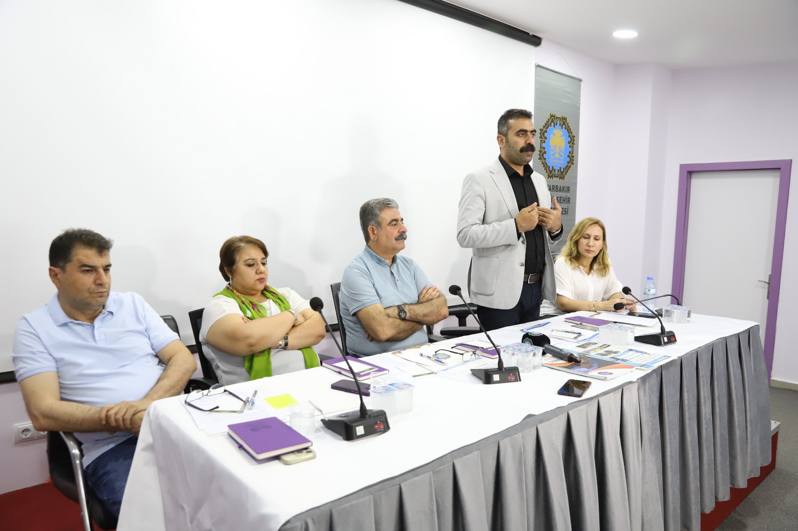 Diyarbakir Yenisehirde Muhtarlar Bulusmasi5