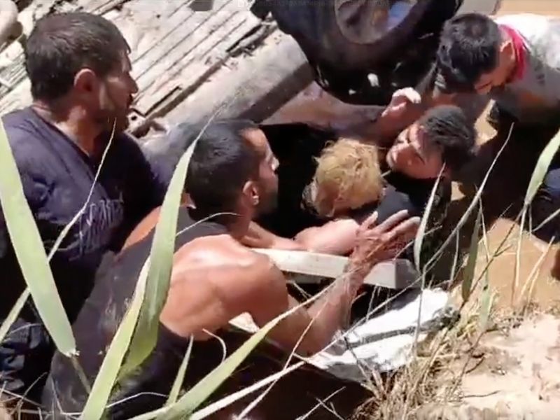 Diyarbakirda Kadin Surucu Kabus Yasadi Kurtarmak Icin Zamanla Yaristilar1