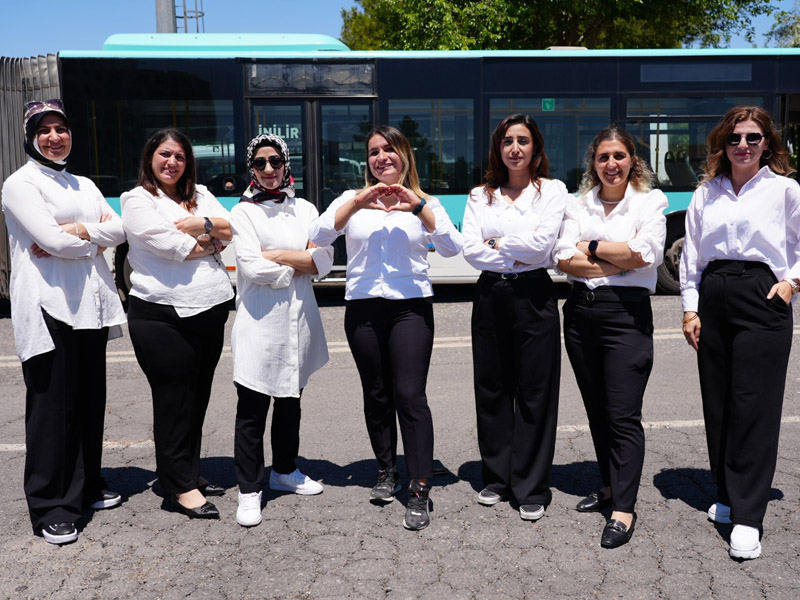 Diyarbakır’da Kadınlar Toplu Ulaşımda Direksiyona Geçti4