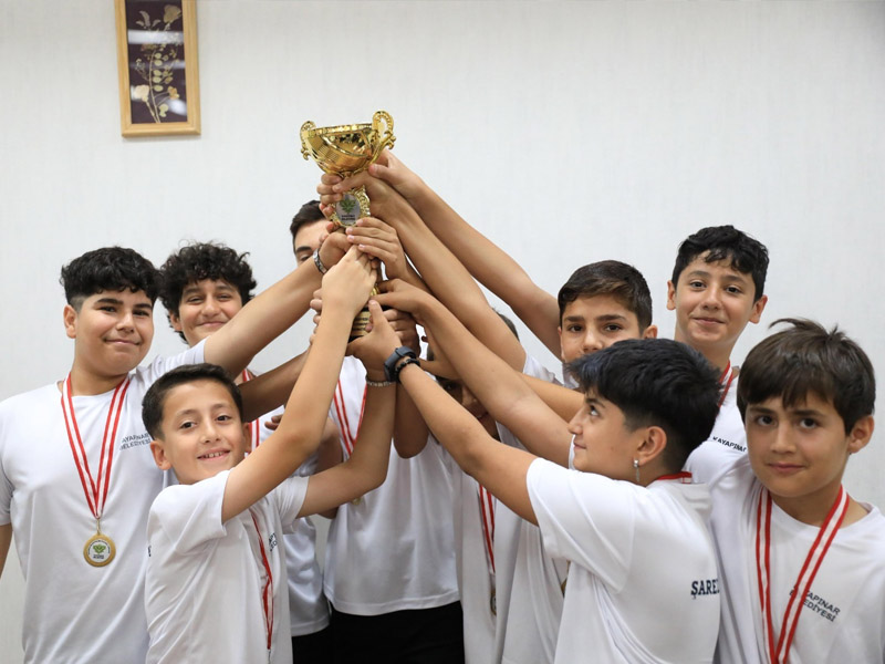Diyarbakır'da Mini Voleybol Turnuvası Sonuçlandı2