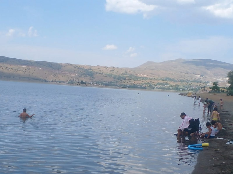 Diyarbakırlıların Akın Ettiği Göl, Tatilcilerin De Ilgi Odağı Oldu3
