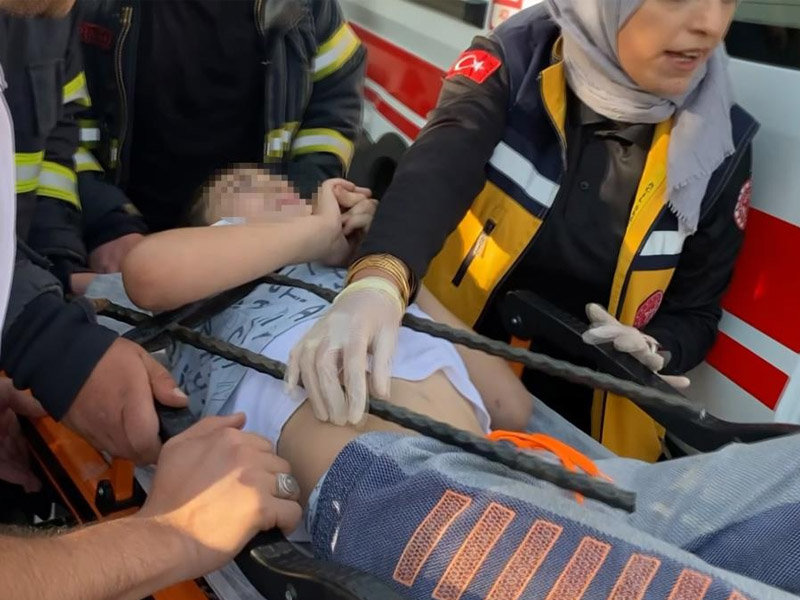 Koluna Demir Saplanan Demirle Hastaneye Kaldırıldı