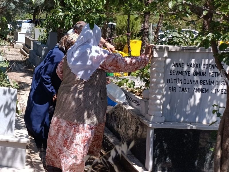 Mezarlık2-1