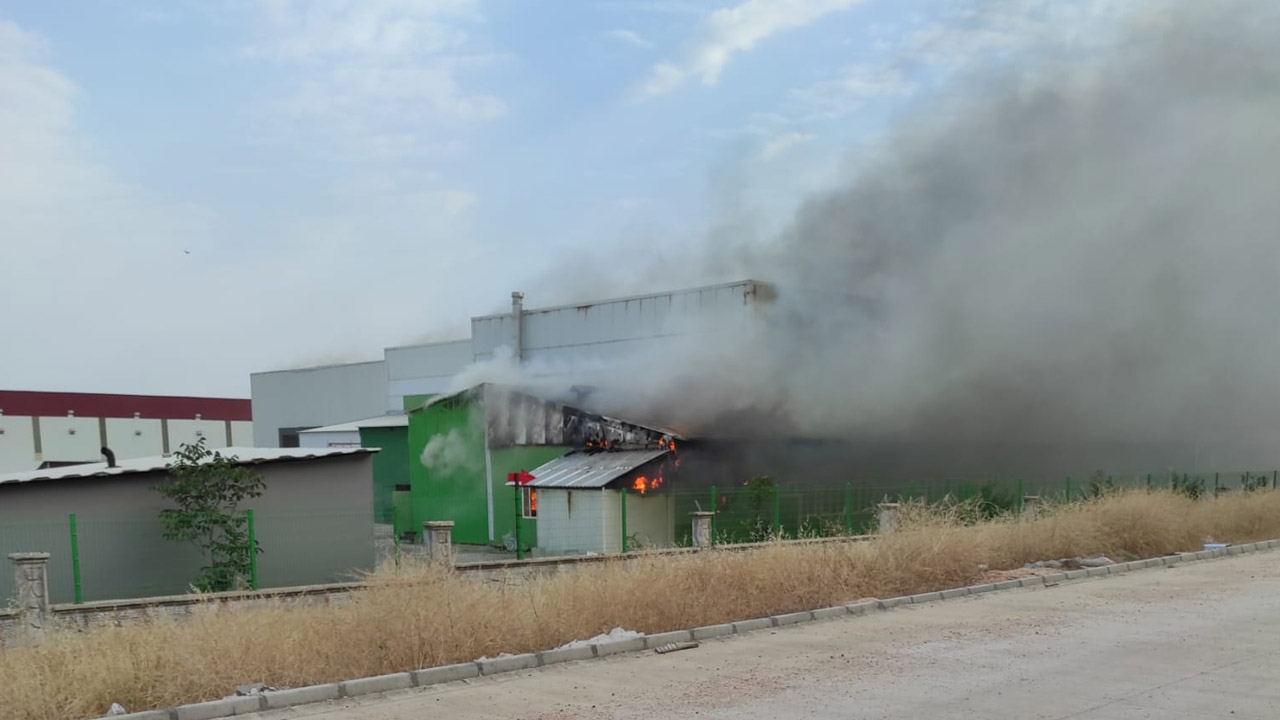 Diyarbakır Osb'de Korkutan Yangın1