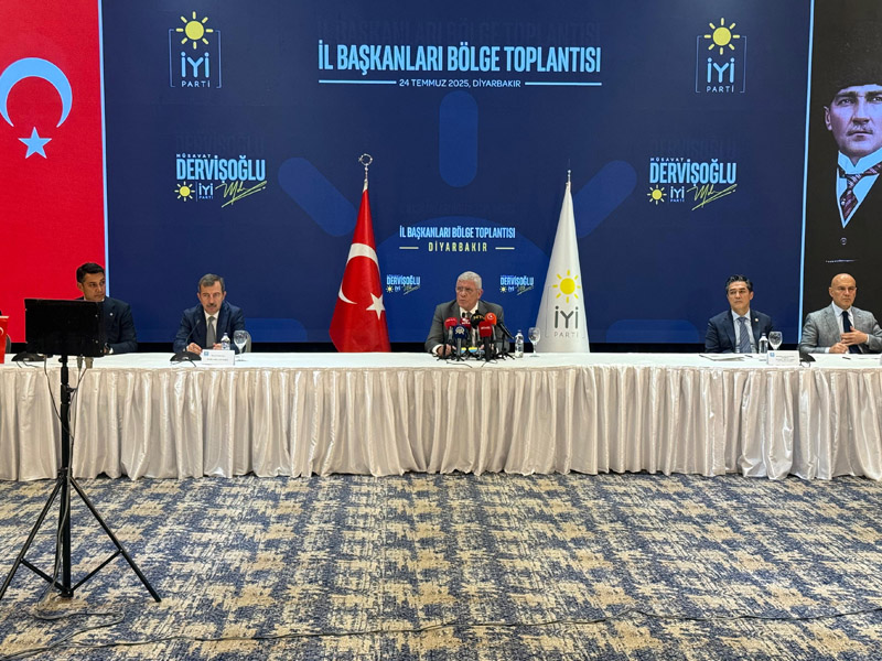 Diyarbakır’a Çıkarma Yapan İyi̇ Parti’den Anadil Vurgusu2