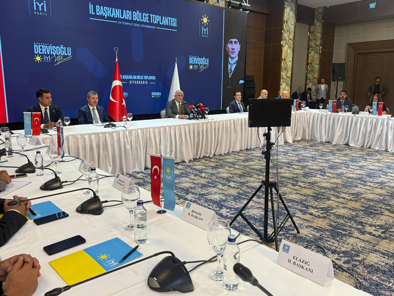 Diyarbakır’a Çıkarma Yapan İyi̇ Parti’den Anadil Vurgusu3