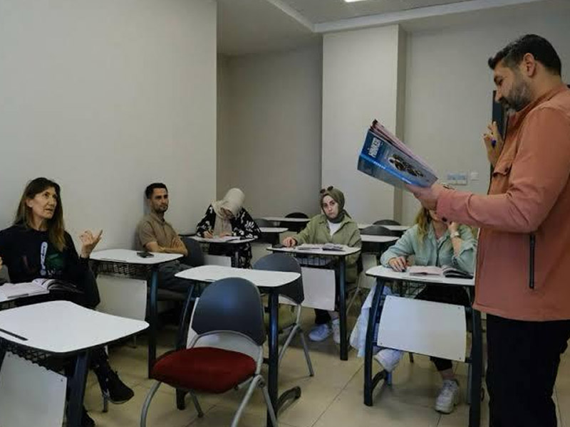 Diyarbakır’da Mezunlar Ilk Belgeyi Alıyor2