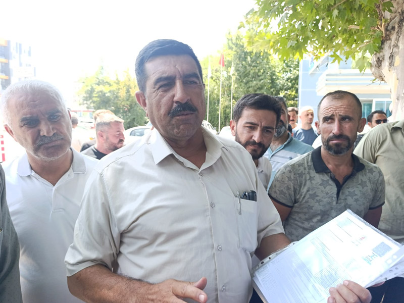 Yaprakbaşı Muhtarı Ali Kanevi