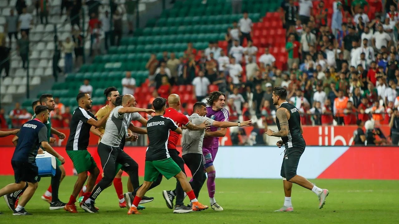 Amedspor'u Lime Lime Doğradılar!1