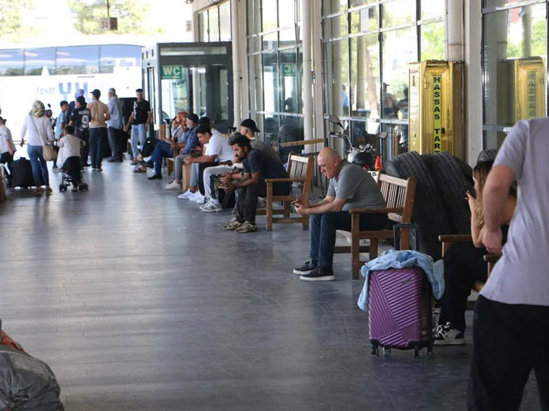 Diyarbakır Otogarı’nda Büyük Şok!3