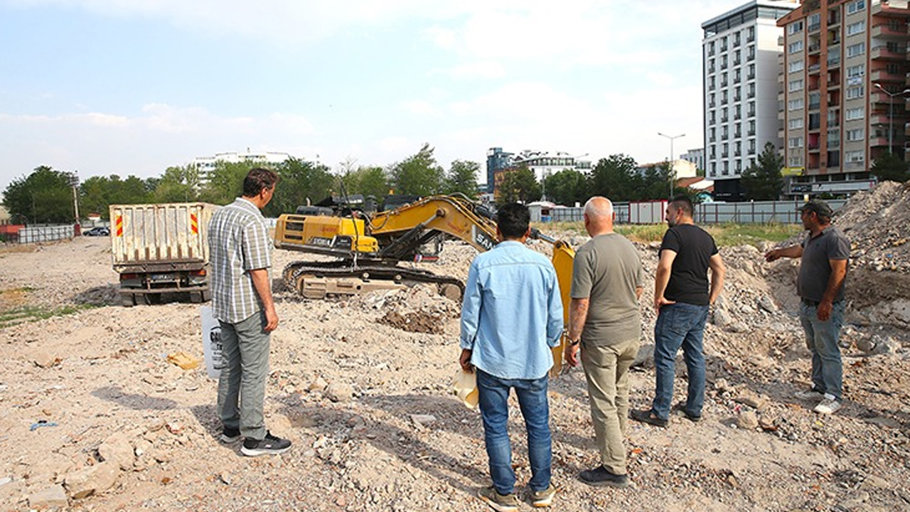 Diyarbakır'da 89 Kişinin Öldüğü Galeria, Yeniden Inşa Ediliyor3