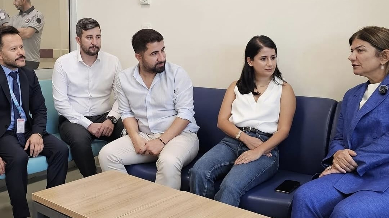 Diyarbakır’da Ak Partili Vekilden Hastalara Ziyaret