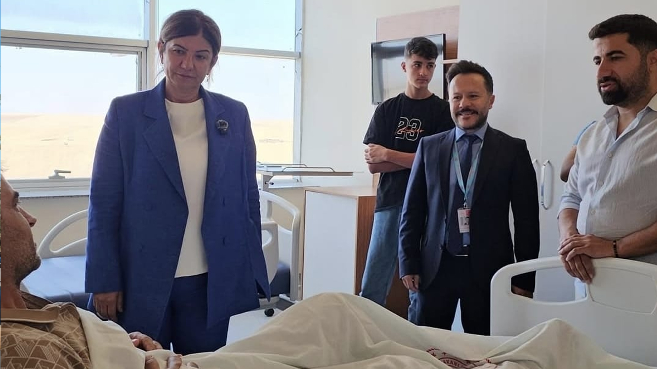 Diyarbakır’da Ak Partili Vekilden Hastalara Ziyaret2