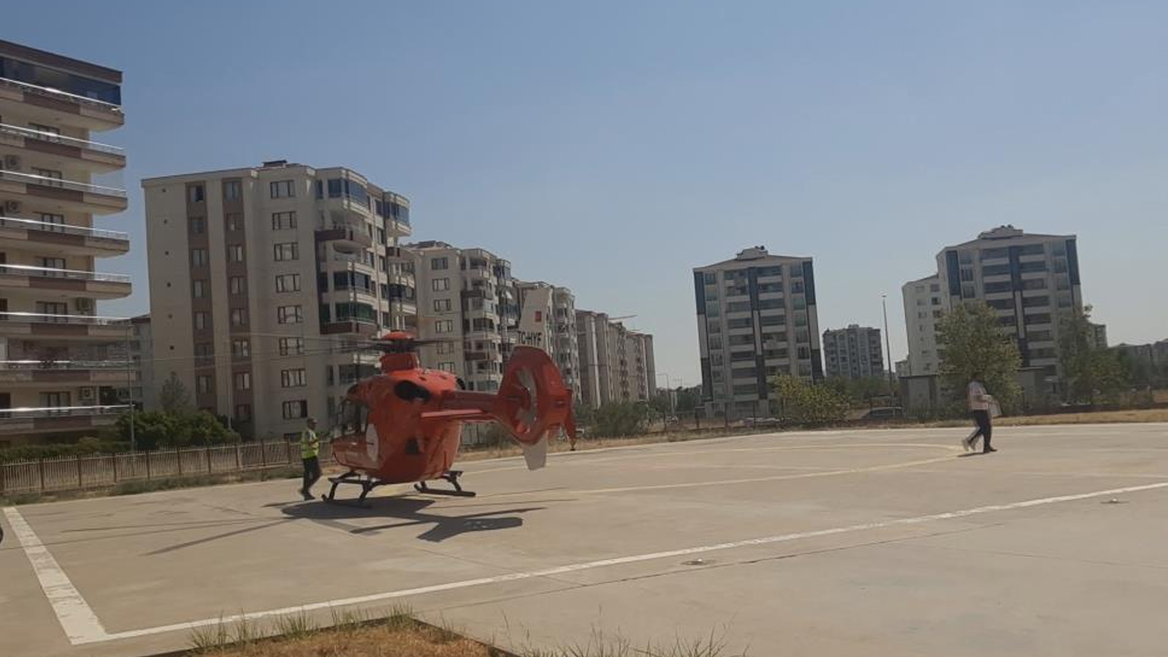 Diyarbakır'da Havuza Düşen Adam Helikopterle Hastaneye Sevk Edildi
