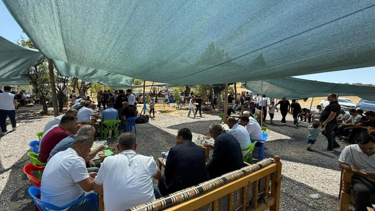 Diyarbakır’da Narin'in Mezarının Başında Mevlit Okutuldu