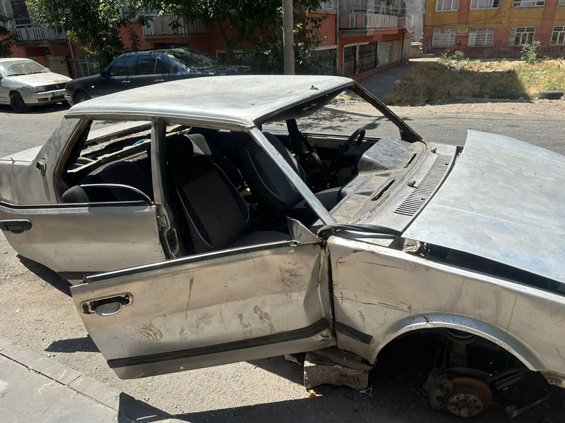 Diyarbakır’da Terk Edilen Esrarengiz Araç!2