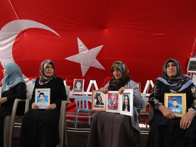 Diyarbakır’daki Annelerden Ankara’ya Barış Harekatı!2
