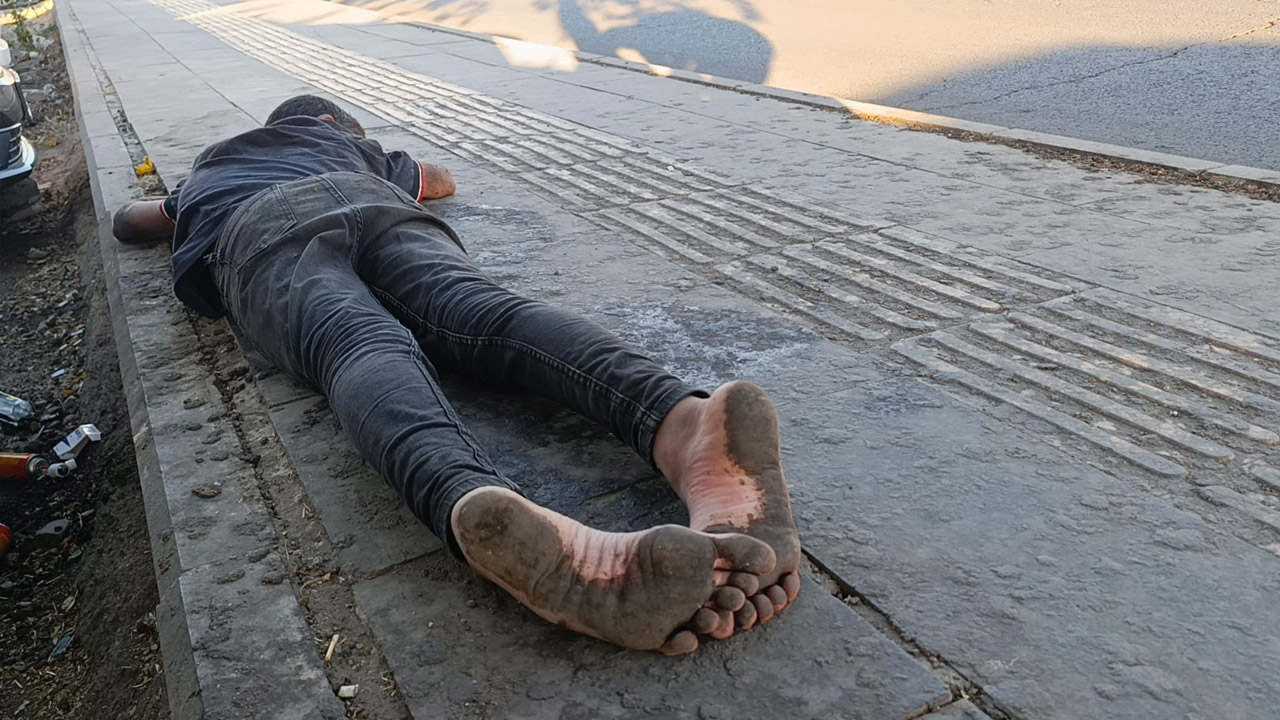 Diyarbakır’ın Kaldırımında Insanlık Dra
