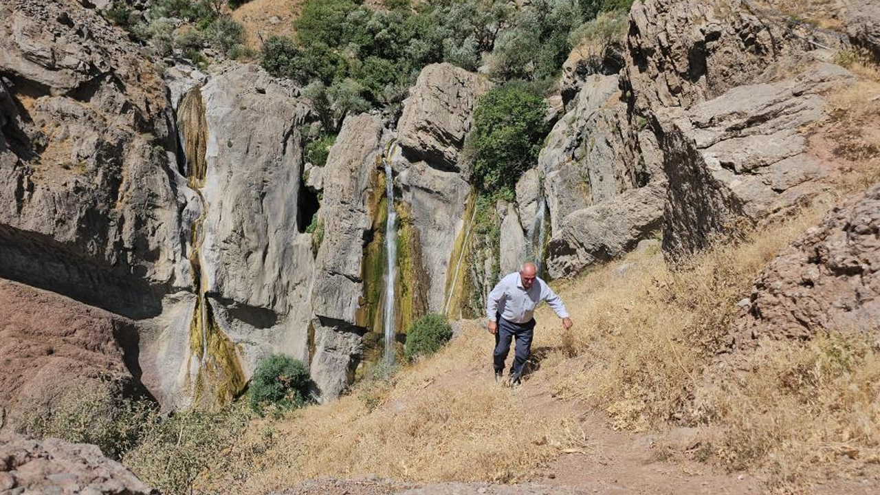 Hakkari'nin Saklı Cenneti Marinüs Şelalesi2