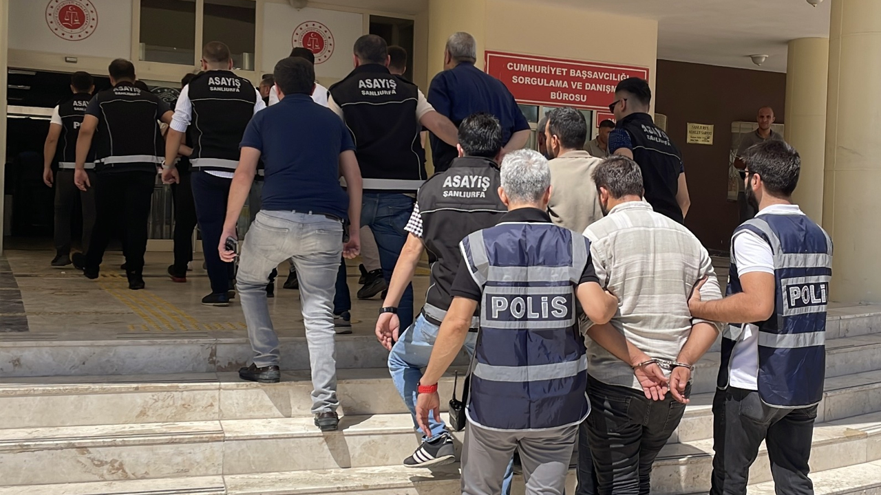 Otele Silahlı Saldırı Düzenleyen 8 Şüpheli, Adliyeye Sevkedildi