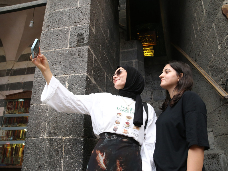 Yurt Öğrencileri Diyarbakır’a Hayran Kaldı2