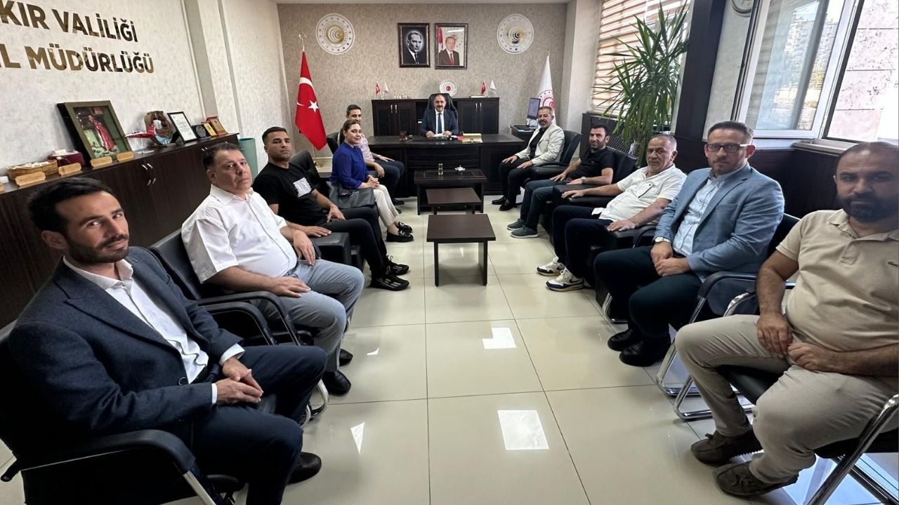 Altin Kaplamali Kuran 1